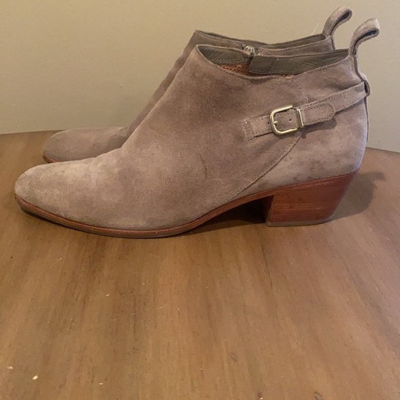 Via Spiga Suede Booties 9.5 - Picture 3 of 6